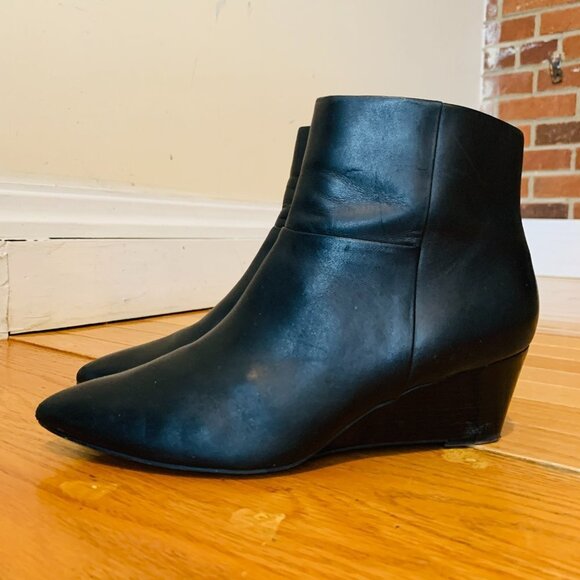 Cole Haan Women's Black Boots Size 8.5 B - Picture 4 of 16
